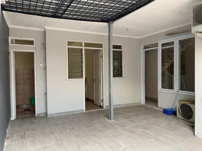 Rumah Dijual di Cluster Taman Piccadilly Lippo Cikarang